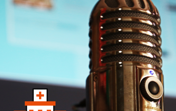 Podcastafbeelding microfoon