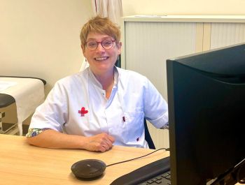 Verpleegkundig specialist Lucyl in spreekkamer