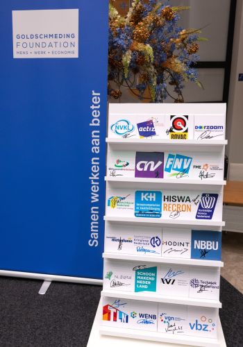Skillscoalitie, display met alle ondertekenaars