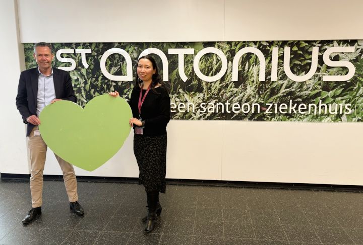 Marc Koster en Magda Barnhoorn met het groene hart