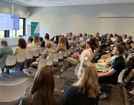 Zaal met deelnemers congres Horizontaal Toezicht